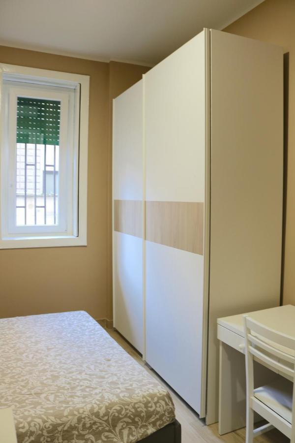 Portello Double Rooms Flat - 3 People มิลาน ภายนอก รูปภาพ