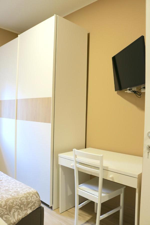 Portello Double Rooms Flat - 3 People มิลาน ภายนอก รูปภาพ